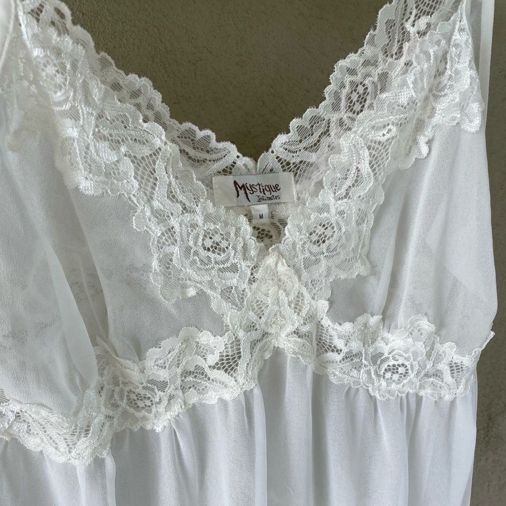 Mystique Intimates Size Medium - Picture 3 of 5